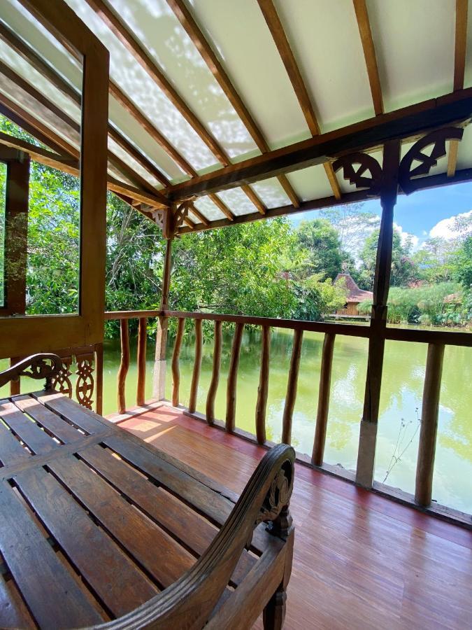 Sapulidi Cafe, Gallery & Resort Lembang Eksteriør billede