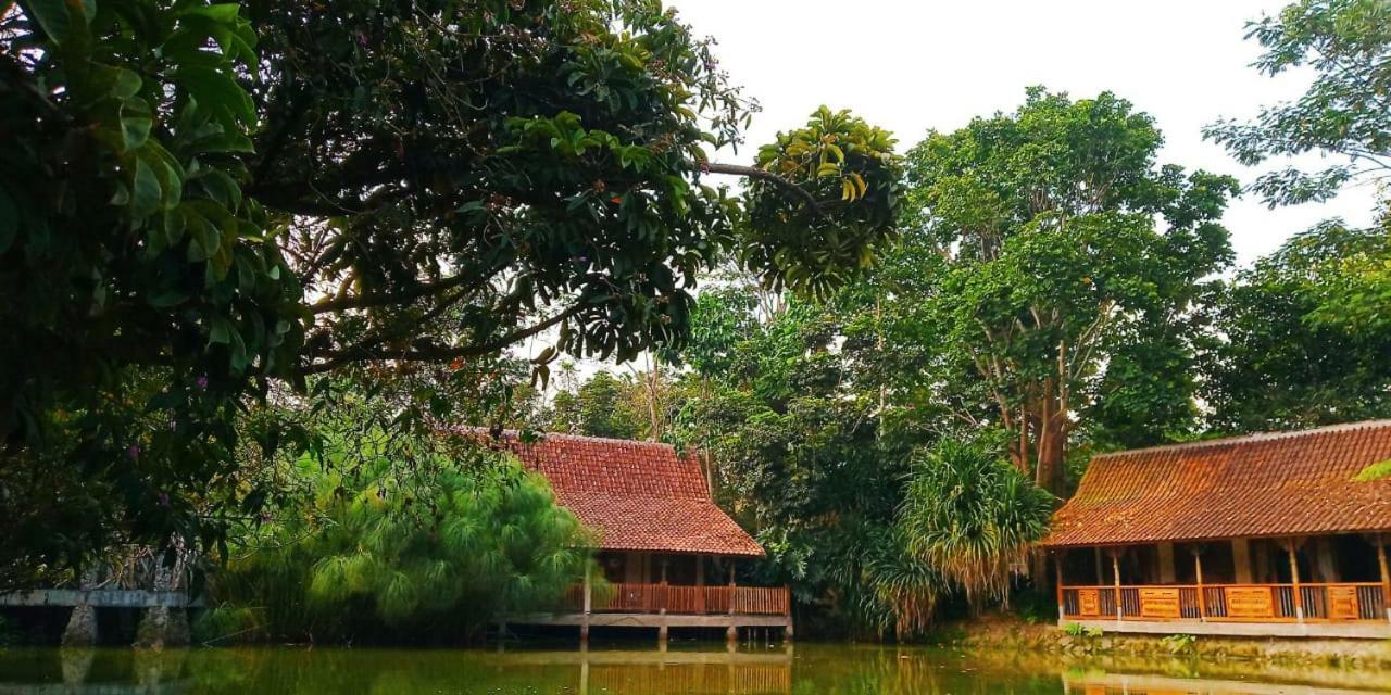 Sapulidi Cafe, Gallery & Resort Lembang Eksteriør billede